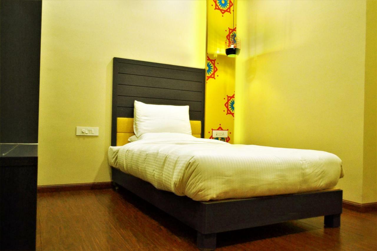 Hotel Asansol International Exterior foto